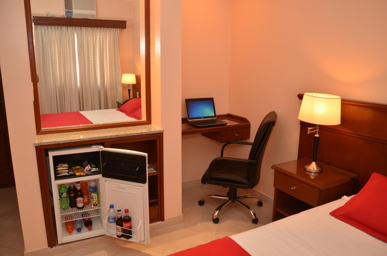 Realnoa Hotel Tartagal ภายนอก รูปภาพ